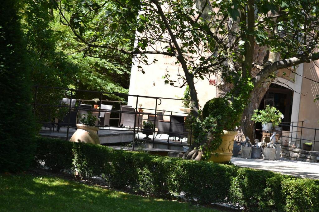 Du Poete Hotel Fontaine-de-Vaucluse