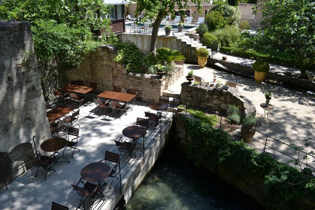 Du Poete 3* Fontaine-de-Vaucluse